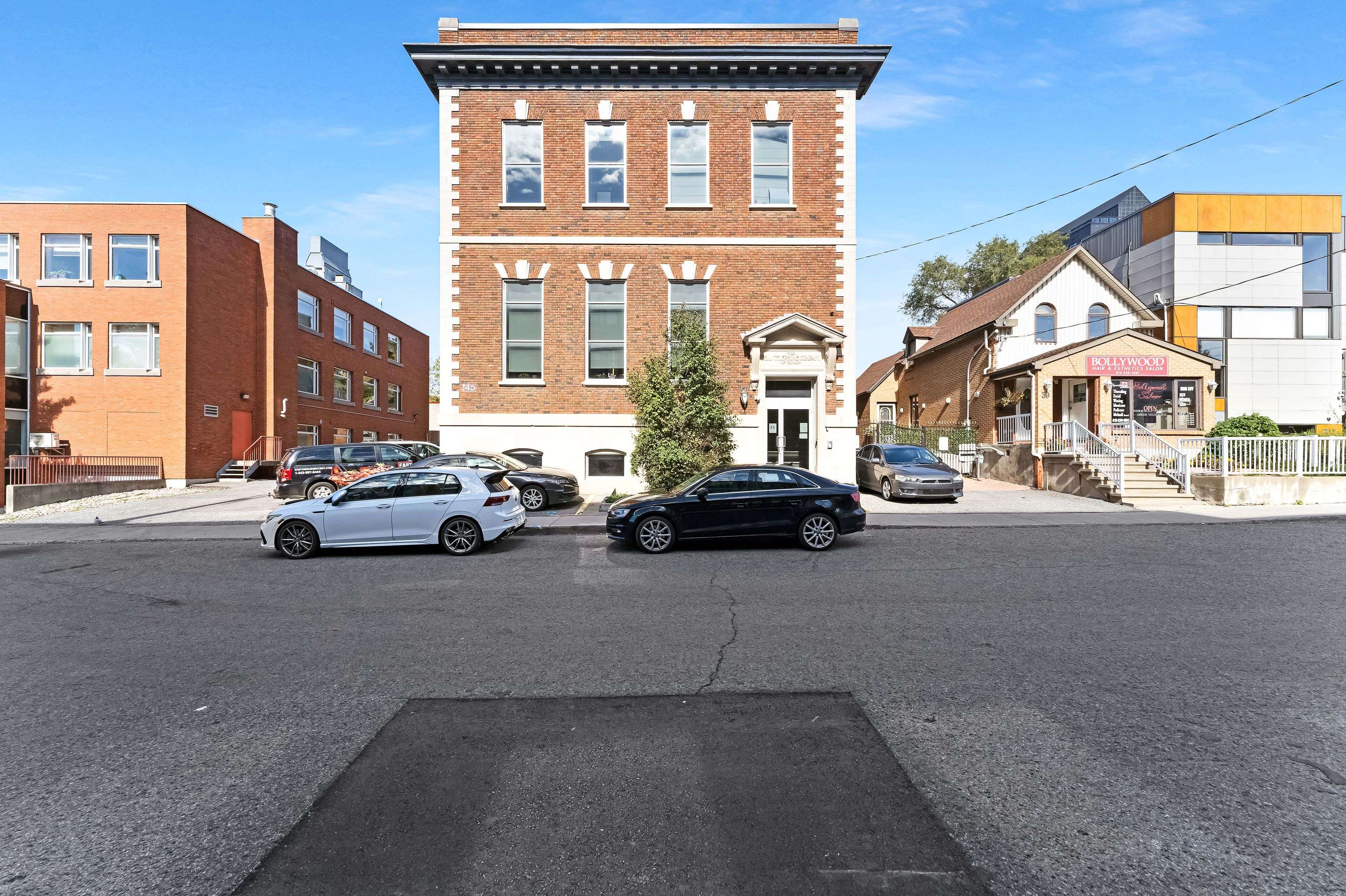 West Centre Town, ON K1R 6S3,45 Eccles ST