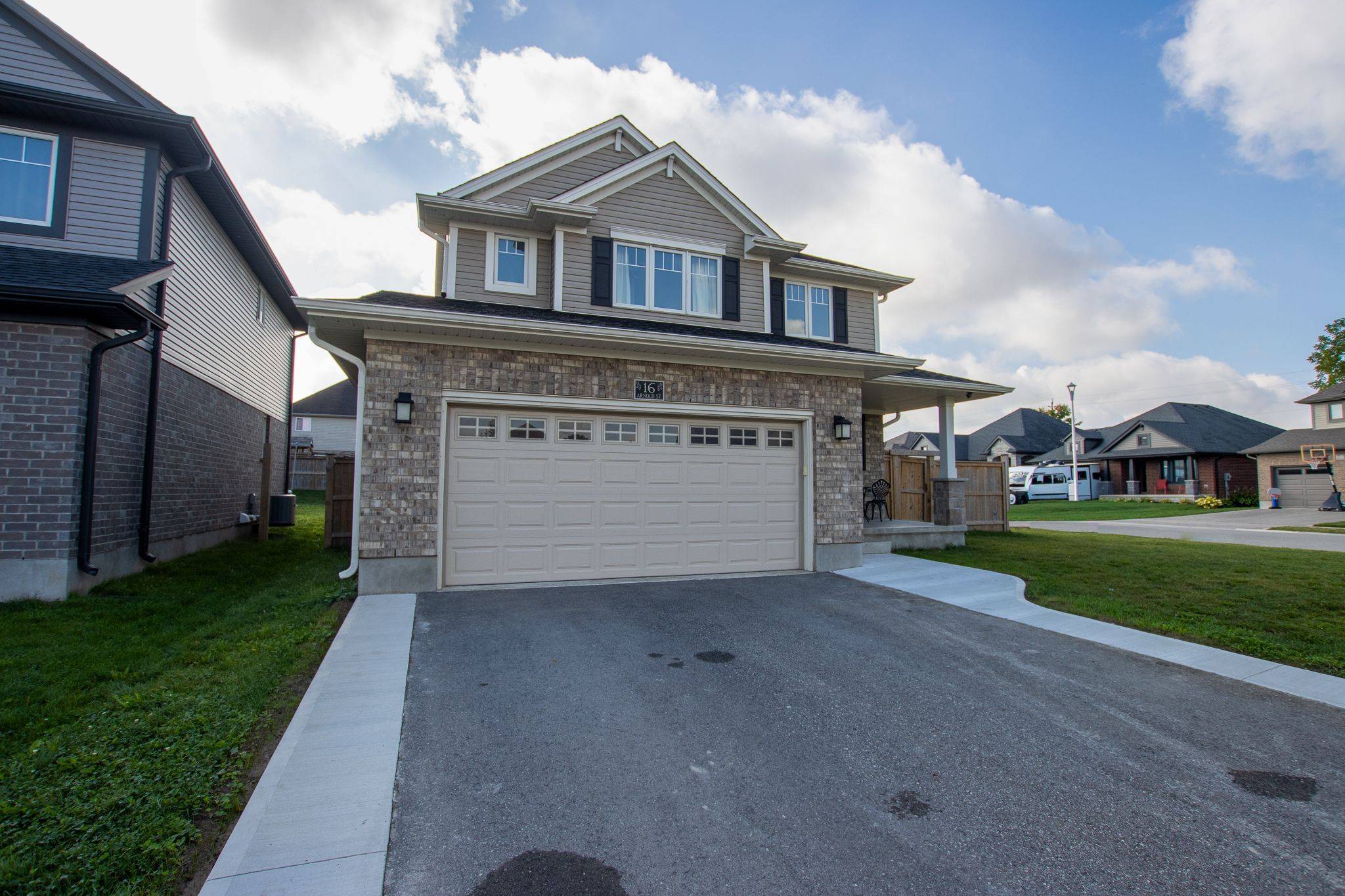 Tillsonburg, ON N4G 0G9,16 Arnold ST