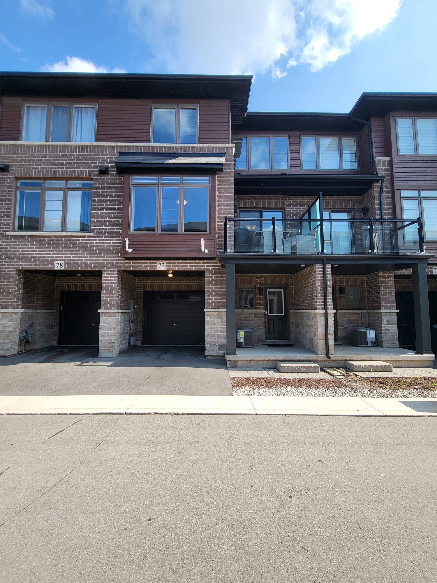 Hamilton, ON L8H 0B3,575 Woodward AVE #77