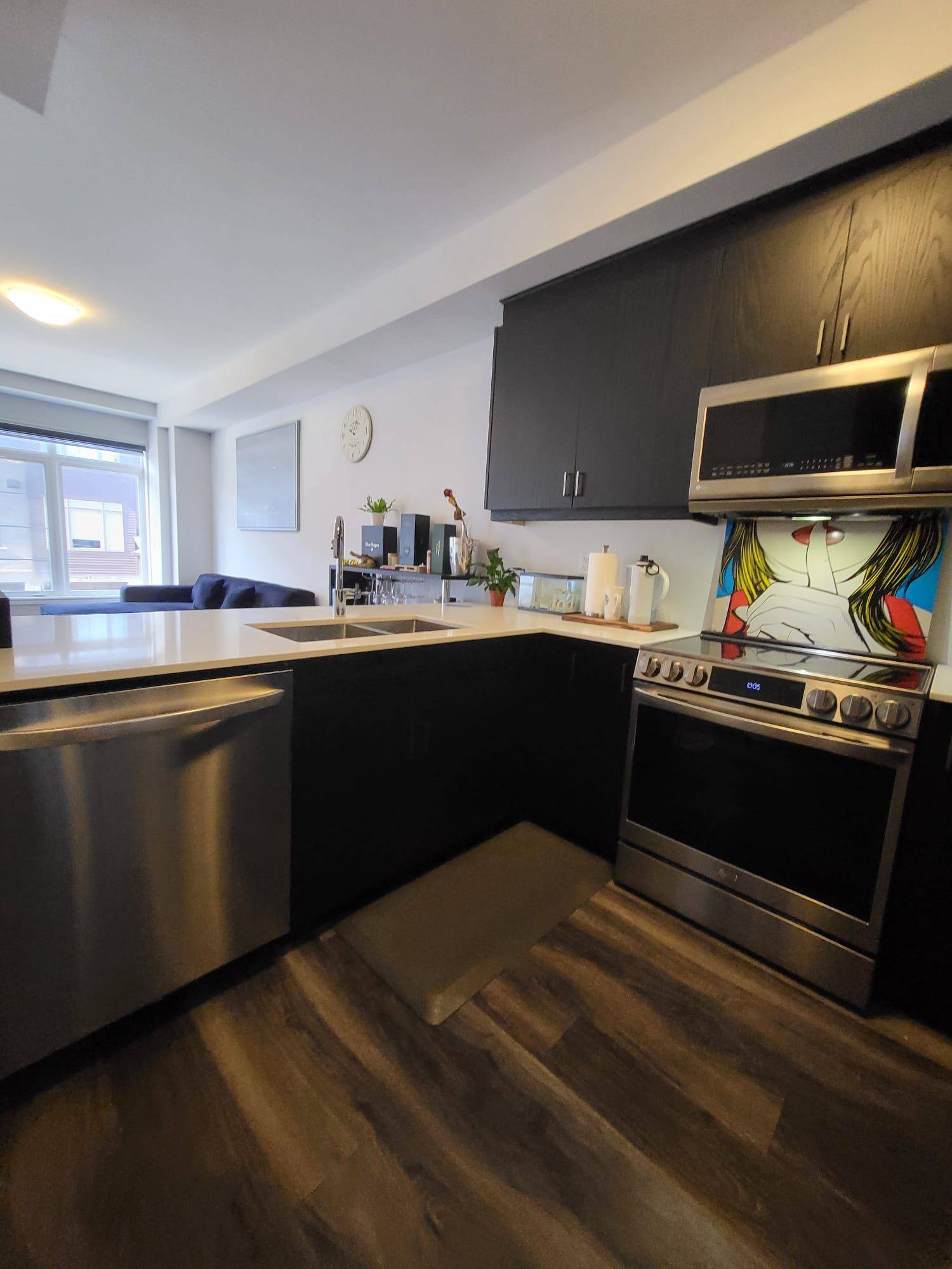 Hamilton, ON L8H 0B3,575 Woodward AVE #77