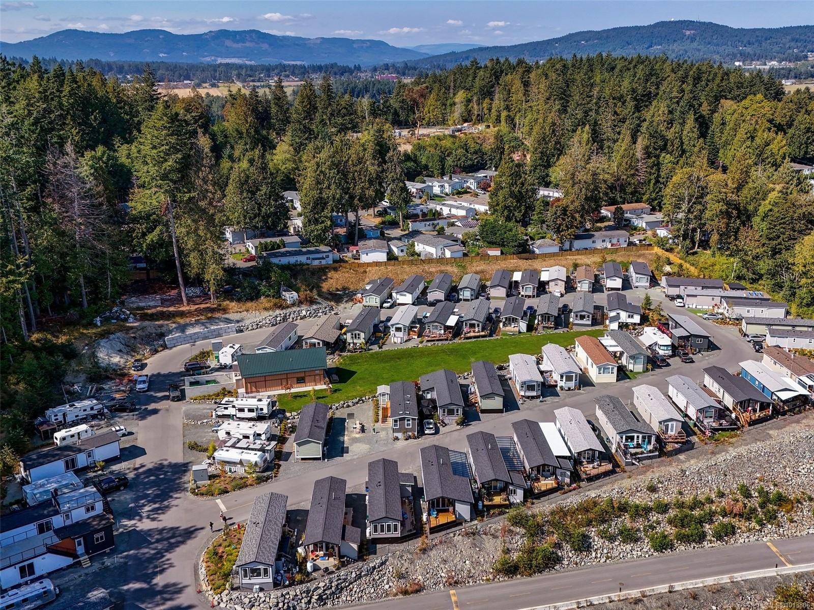 Central Saanich, BC V8M 0C3,747 Old Place Rd #431