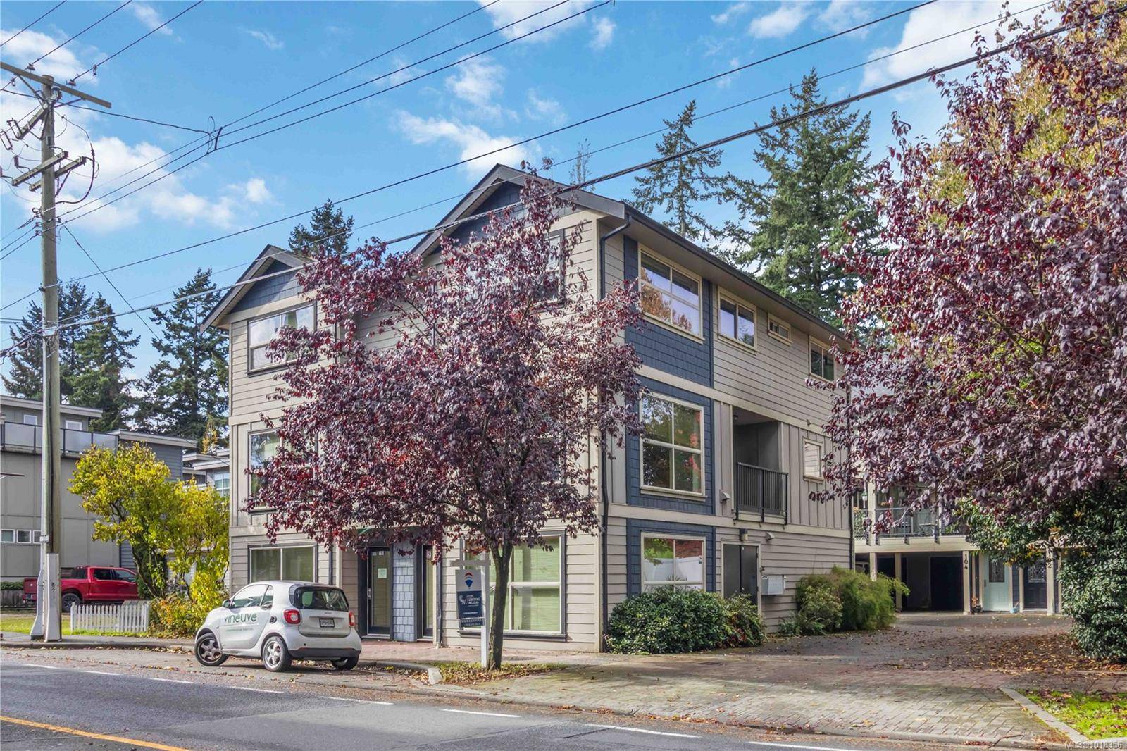 Langford, BC V9B 3V3,2710 Peatt Rd #101