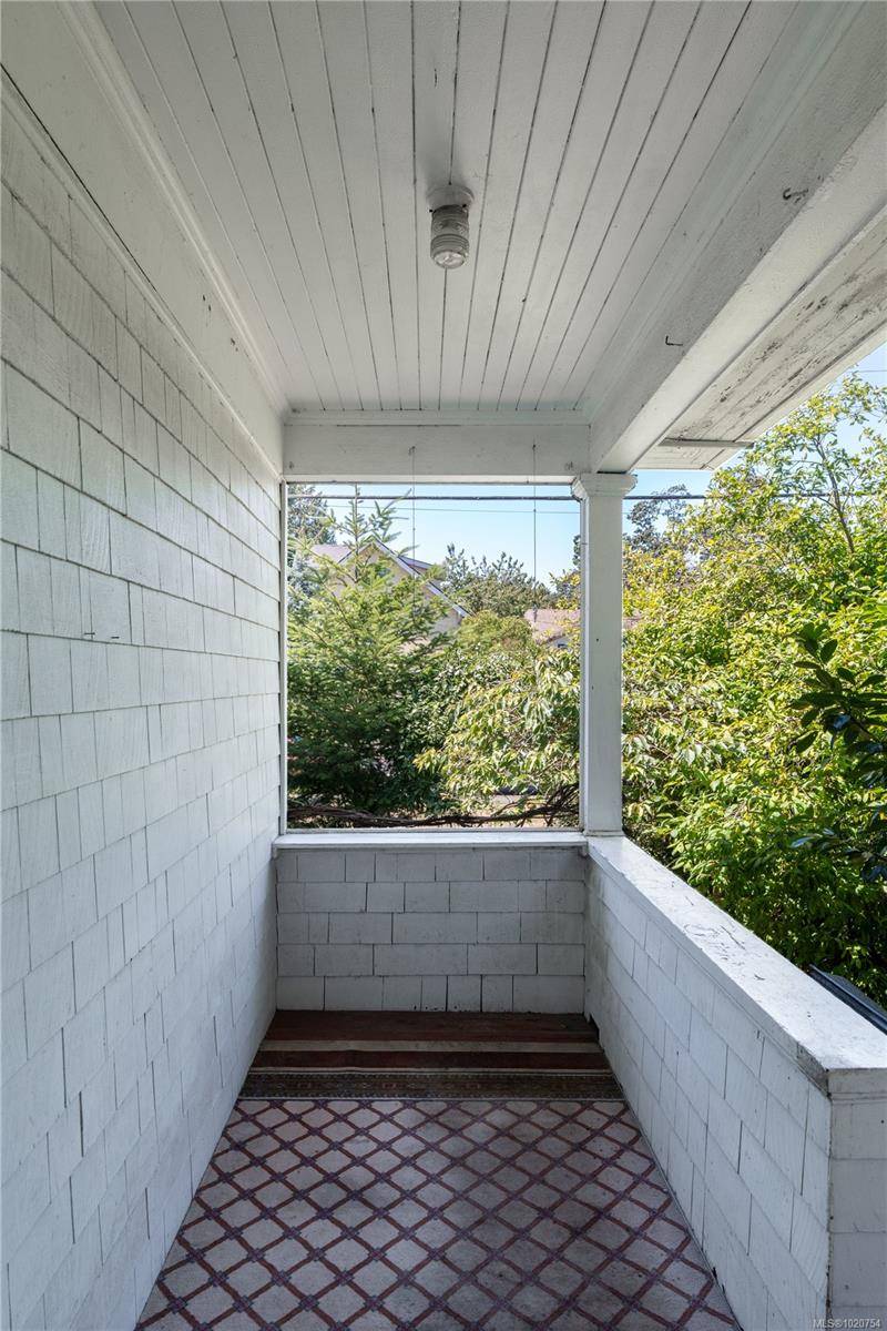 Oak Bay, BC V8S 4M8,517 Victoria Ave