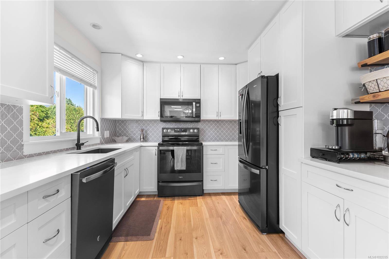 Campbell River, BC V9W 5Y2,604 Galerno Rd