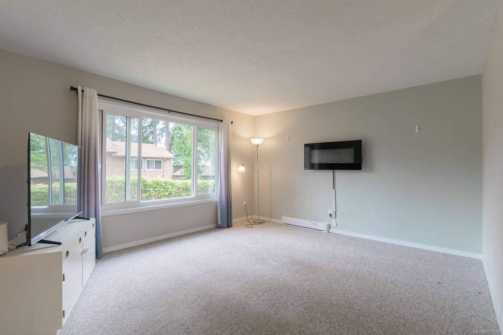 Nanaimo, BC V9R 5V4,855 Howard Ave #10