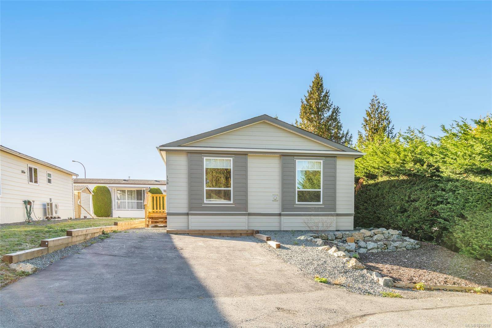 Nanaimo, BC V9T 6P9,6325 Metral Dr #138