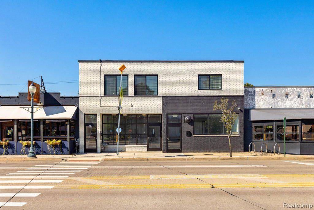 Hazel Park, MI 48030,23831 JOHN R RD