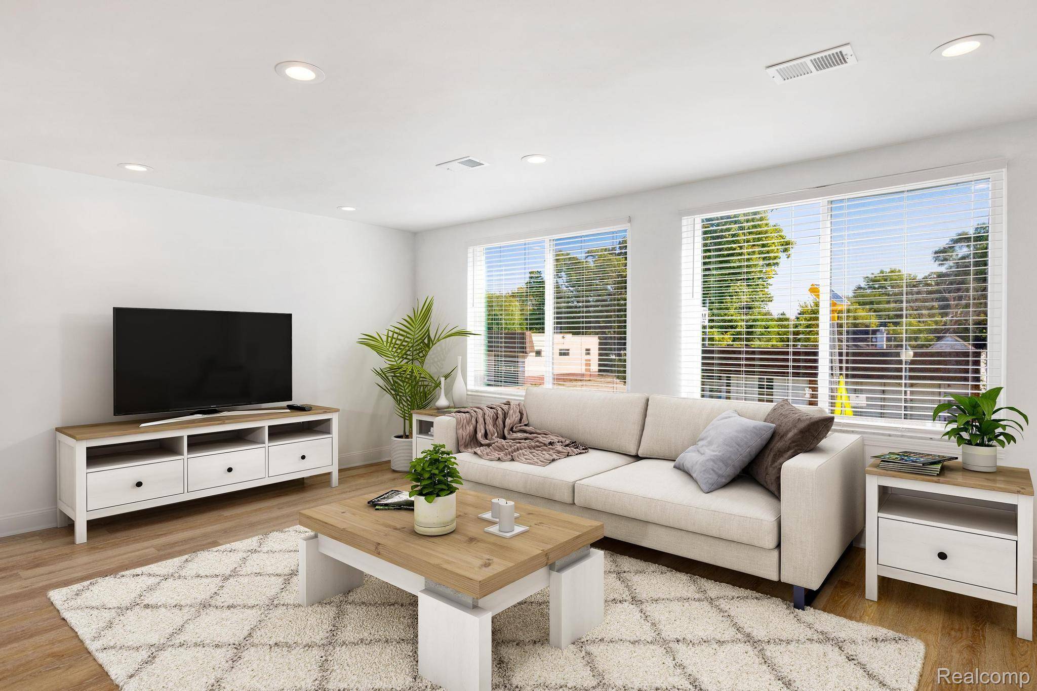 23831 JOHN R RD, Hazel Park, MI 48030