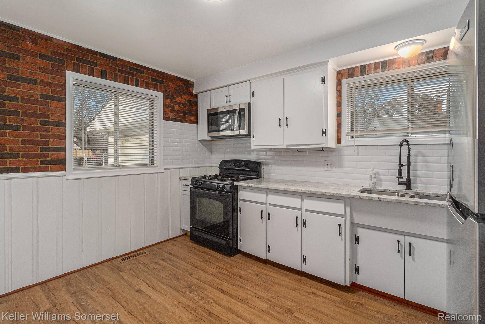 Warren, MI 48089,24310 Rosemarie AVE