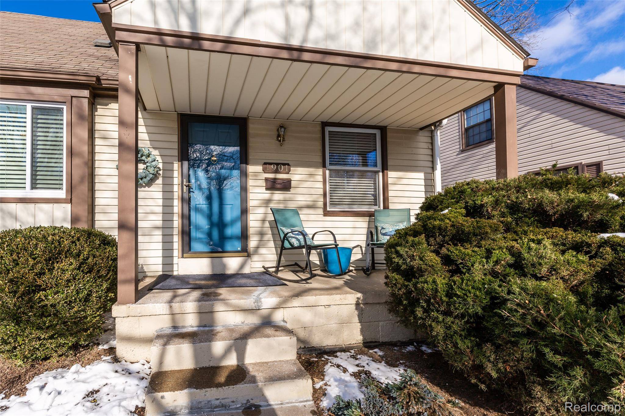 Birmingham, MI 48009,1901 Holland ST