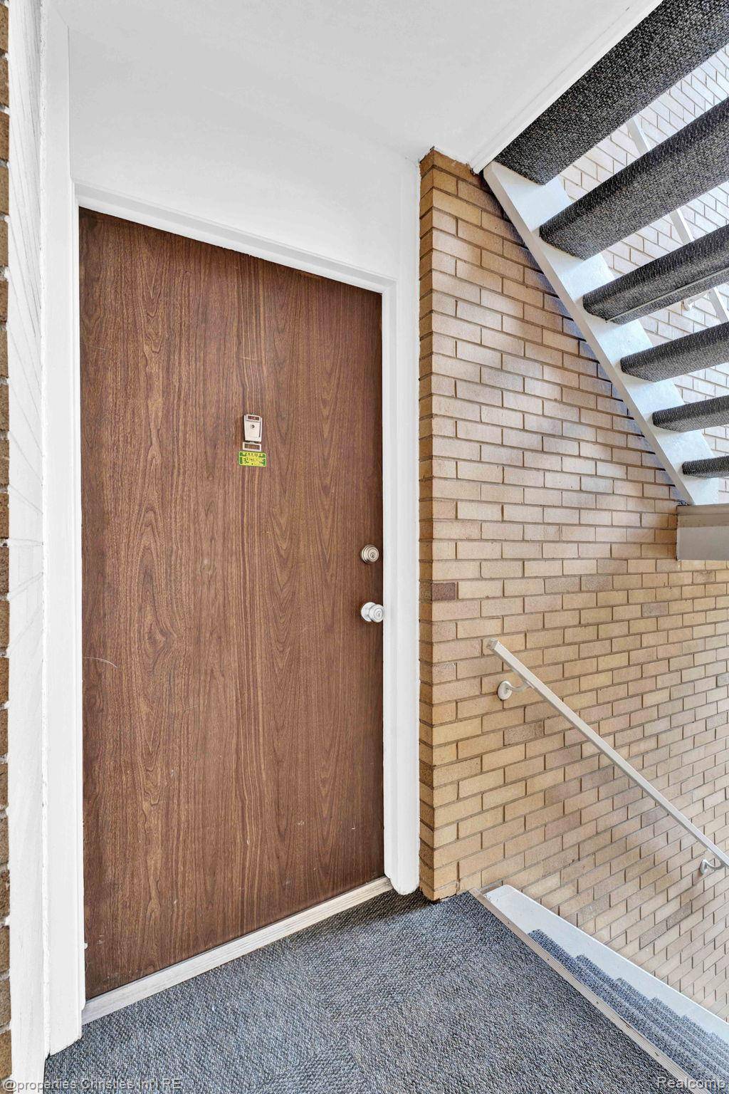 Royal Oak, MI 48073,4909 Crooks RD #D 4