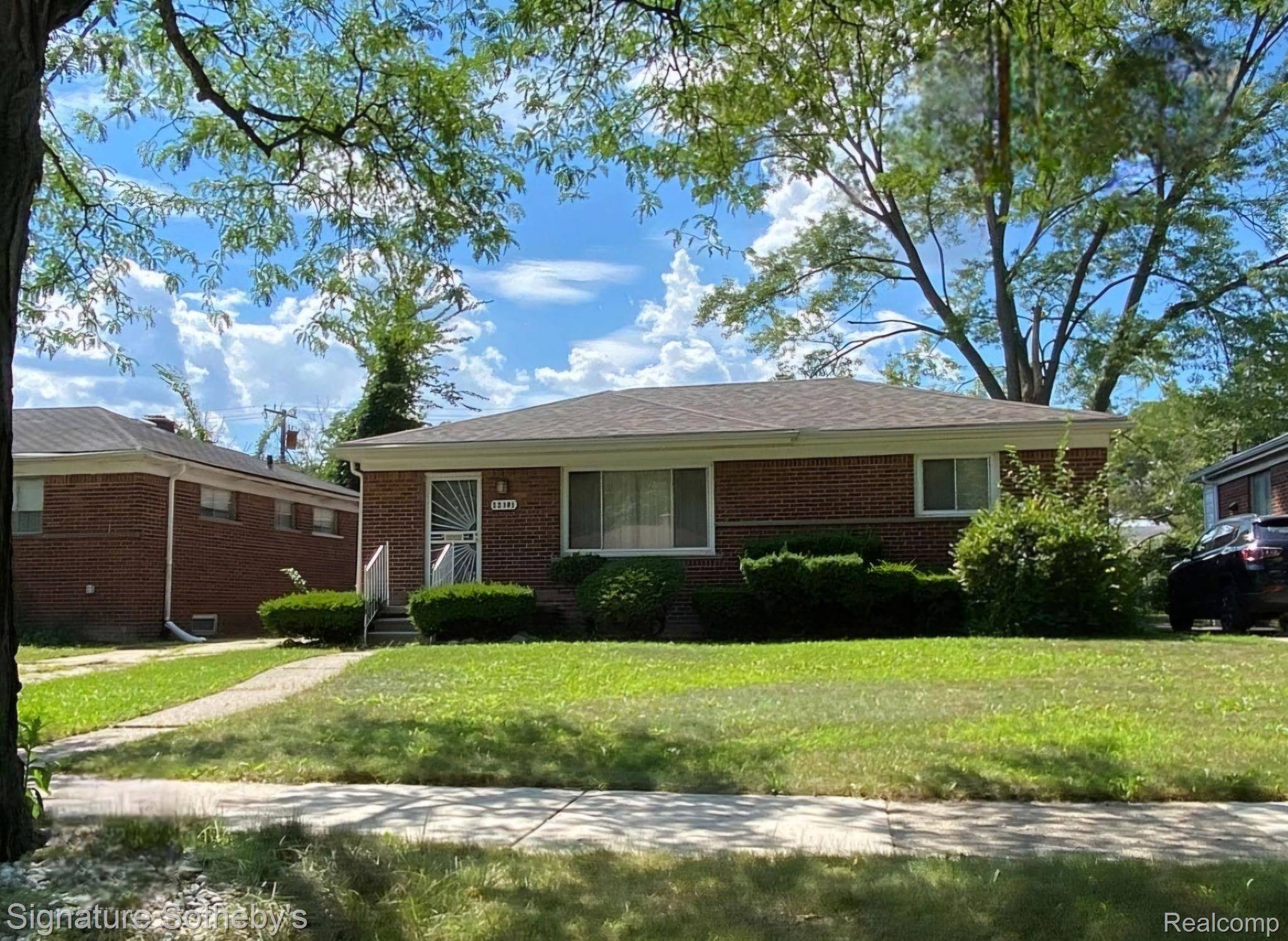 Oak Park, MI 48237,22101 Church ST