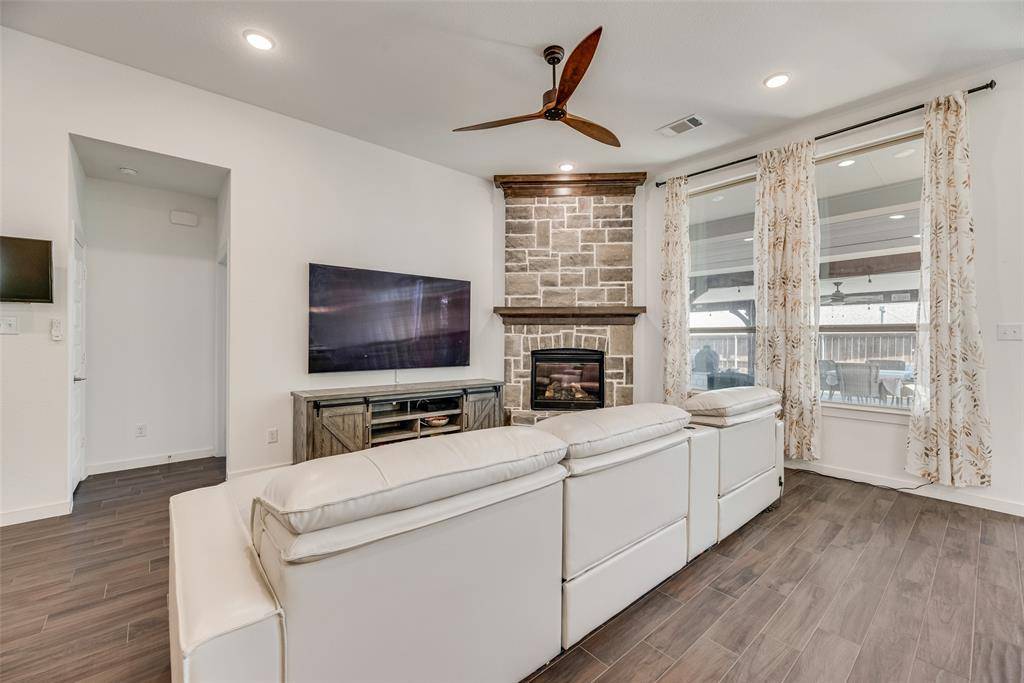 Wylie, TX 75098,1637 Breezy Bay Court