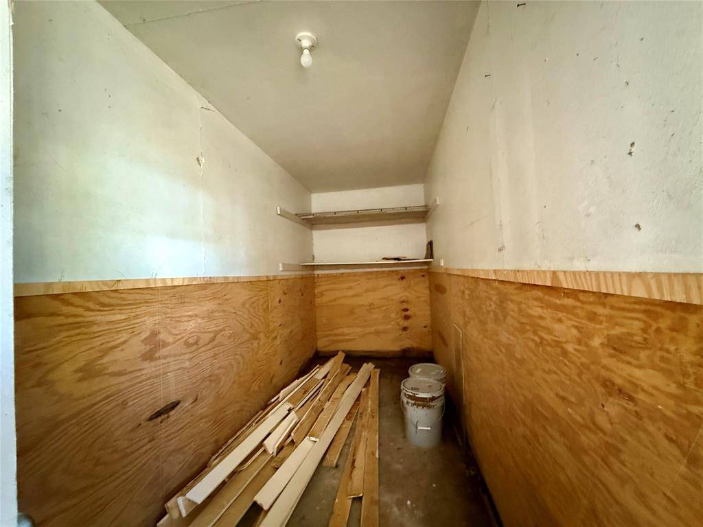 Cumby, TX 75433,208 W Main Street