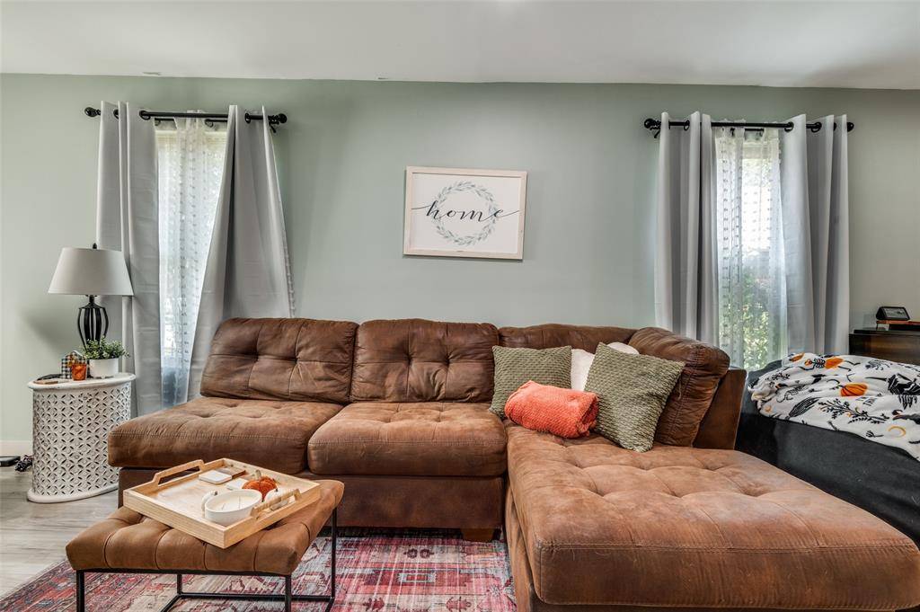 Dallas, TX 75215,2535 Ghent Street