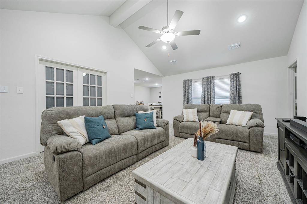 Ponder, TX 76259,13608 Beaverhead Street