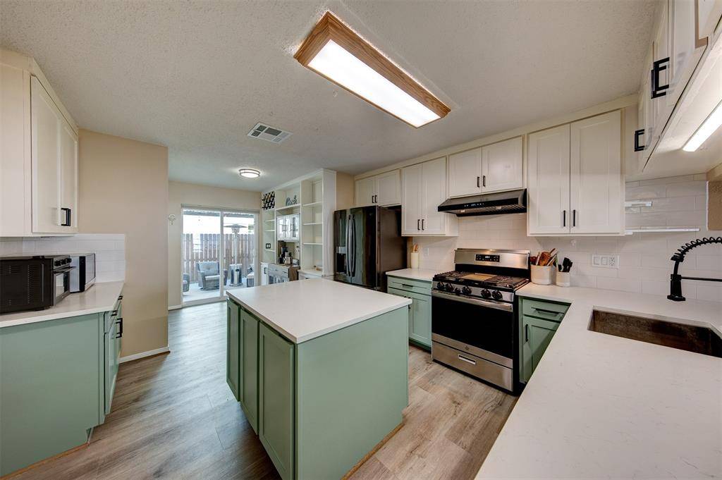 Pearland, TX 77584,2703 Village Mills Drive