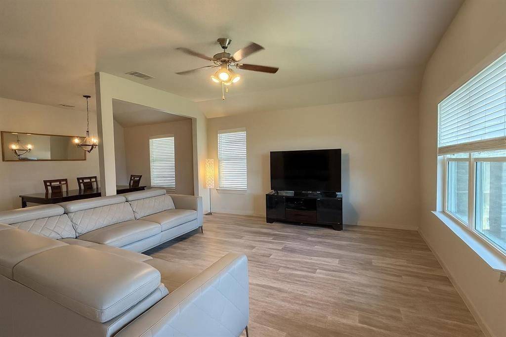 Forney, TX 75126,5641 Durst Lane