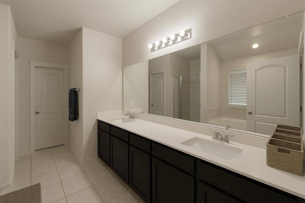 Forney, TX 75126,5641 Durst Lane