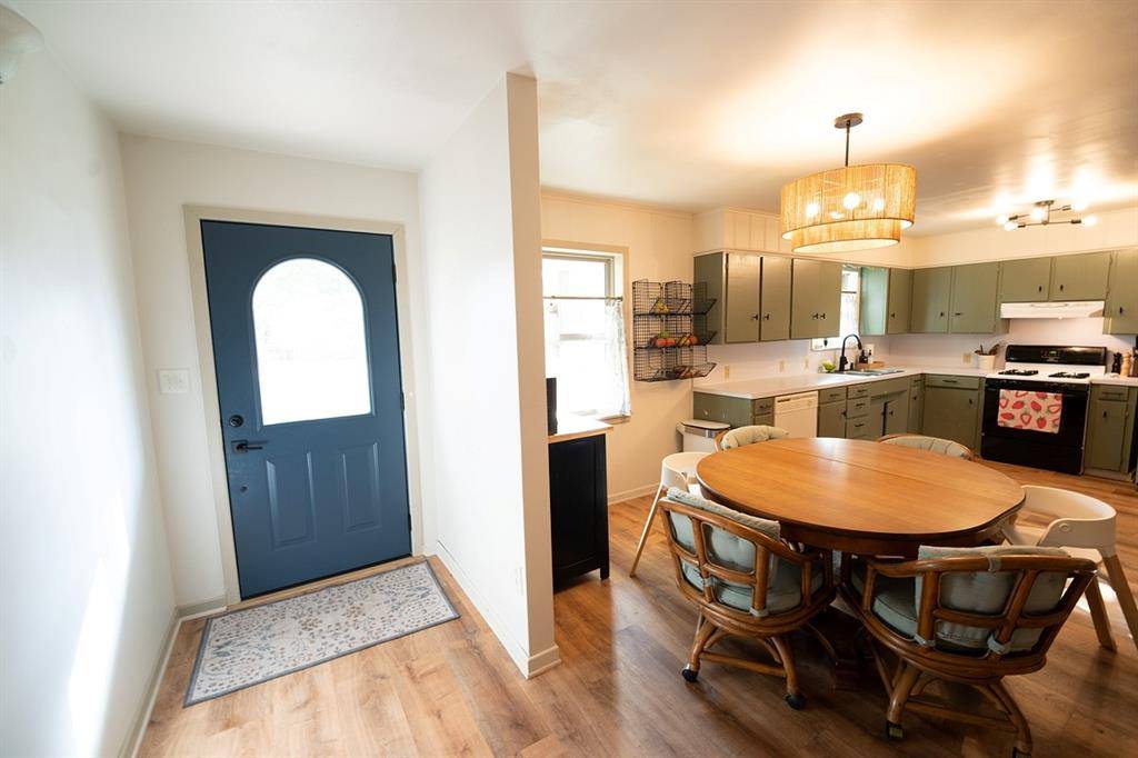 Lindale, TX 75771,509 W South Street