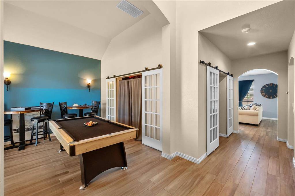 Grand Prairie, TX 75054,2585 Shoreview Drive