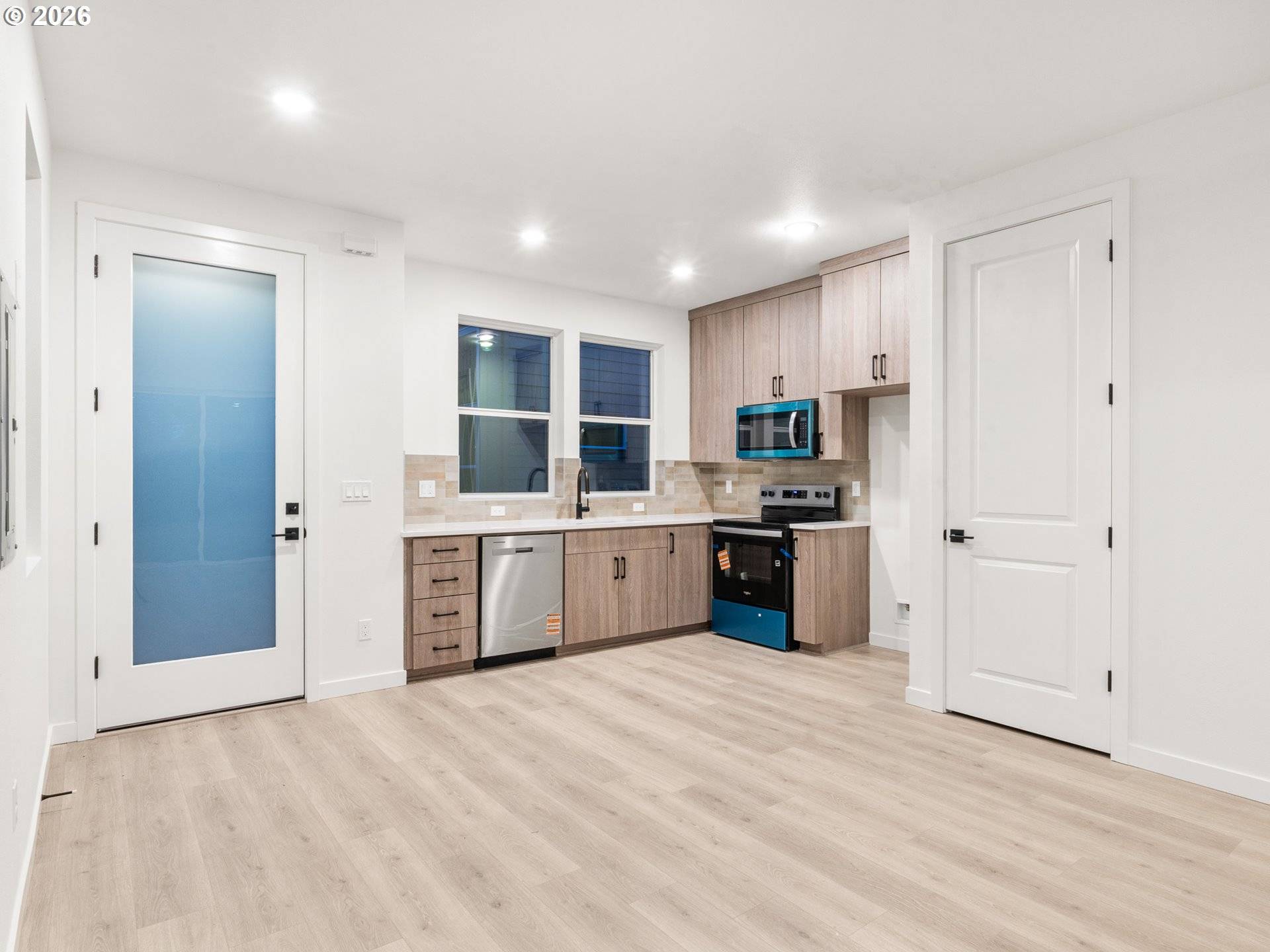 Portland, OR 97203,8334 N Bank ST