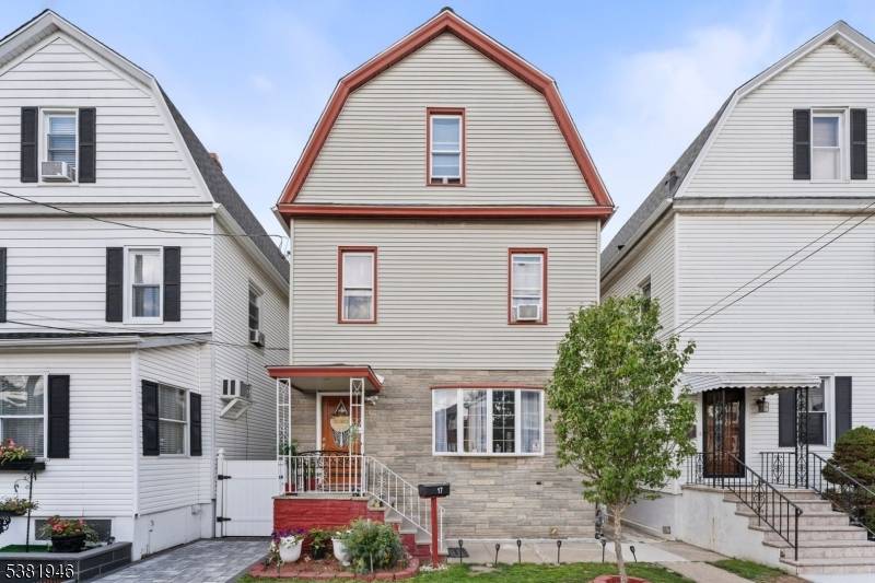 Elizabeth City, NJ 07202,17 Boyle Pl