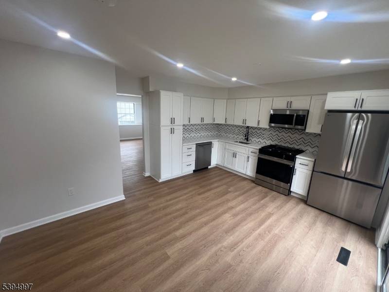 Rahway City, NJ 07065,36 E Grand Ave #27