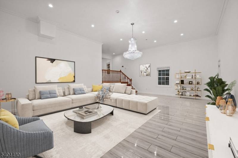 Hackensack City, NJ 07601,81 Fairmount Ave