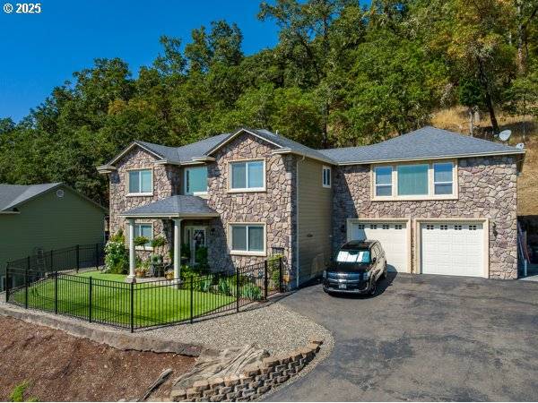 Roseburg, OR 97471,1584 NW AVERY ST