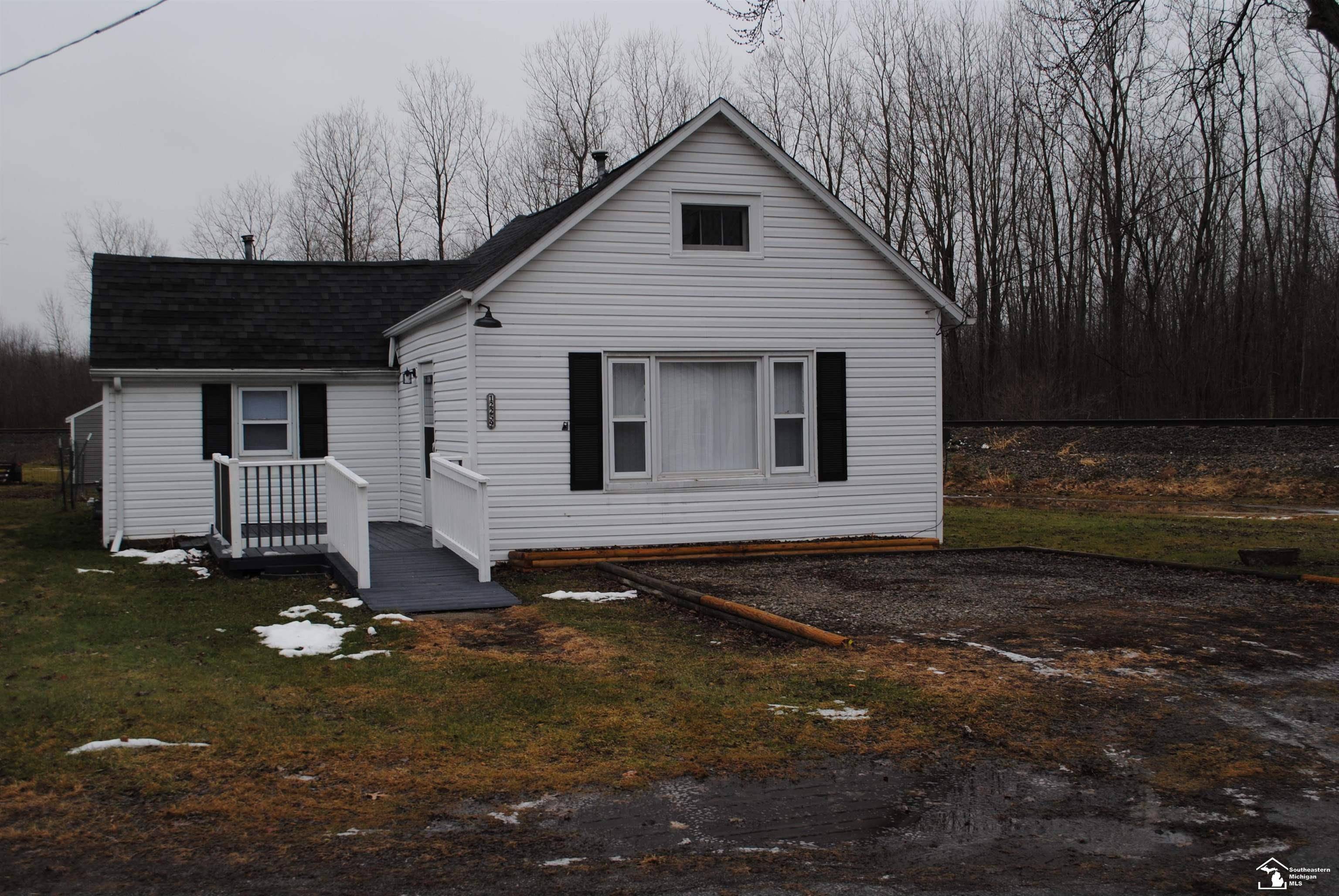 Carleton, MI 48117,12259 Eldora RD