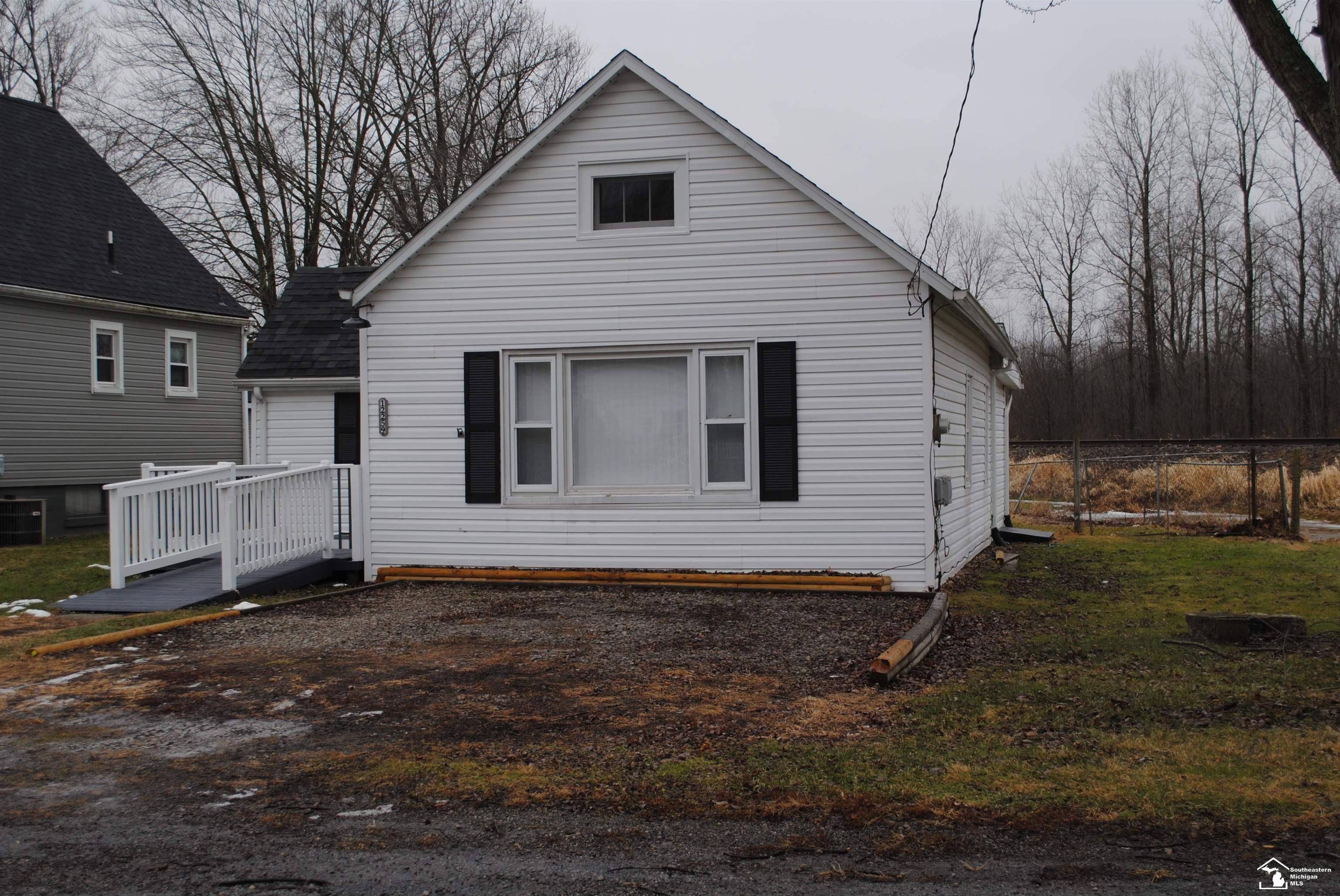 Carleton, MI 48117,12259 Eldora RD