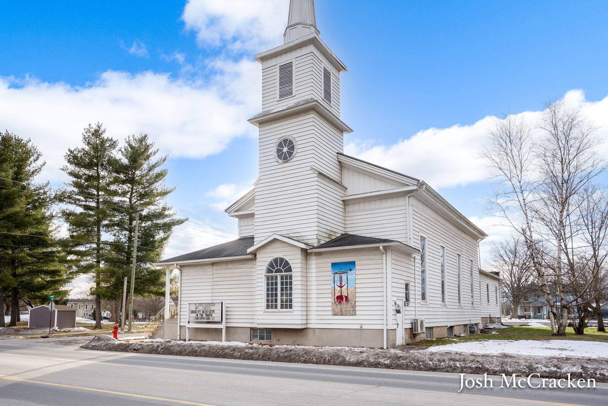 Lowell, MI 49331,404 N Hudson ST SE