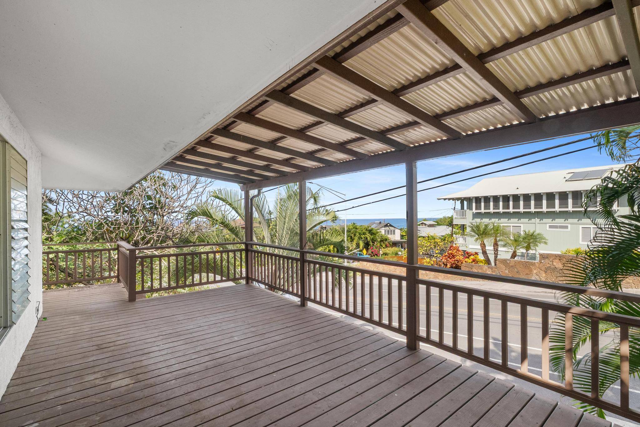 Kailua-kona, HI 96740,77-122 LAALOA AVE