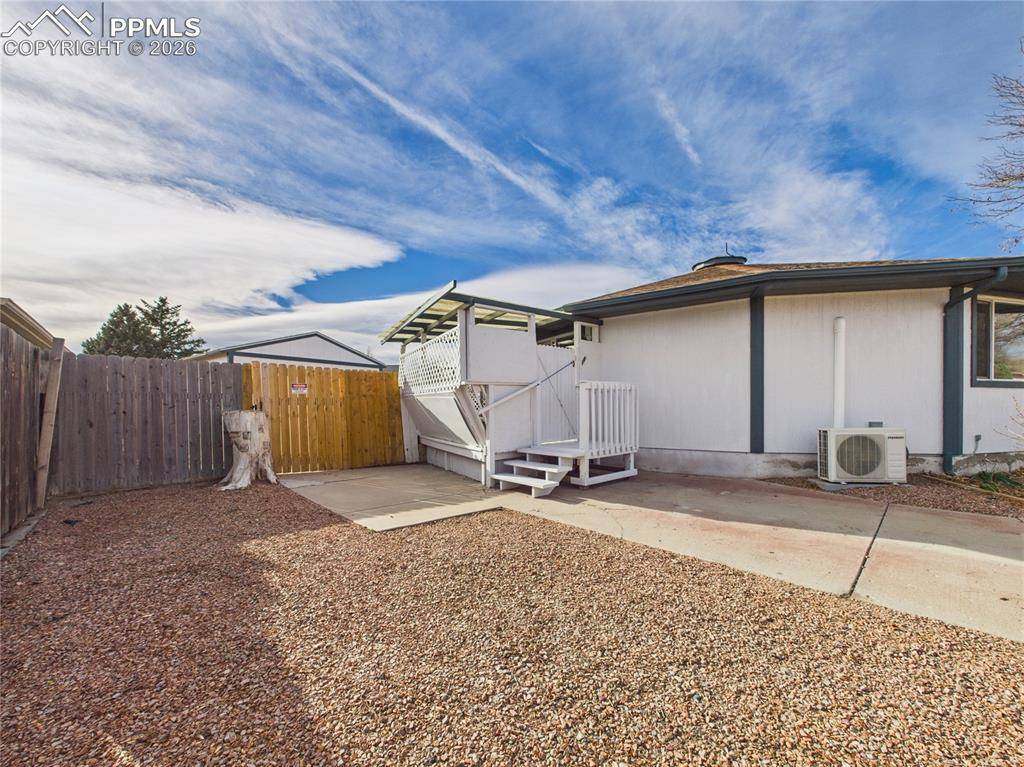 Pueblo, CO 81003,4 Bridgeport CIR