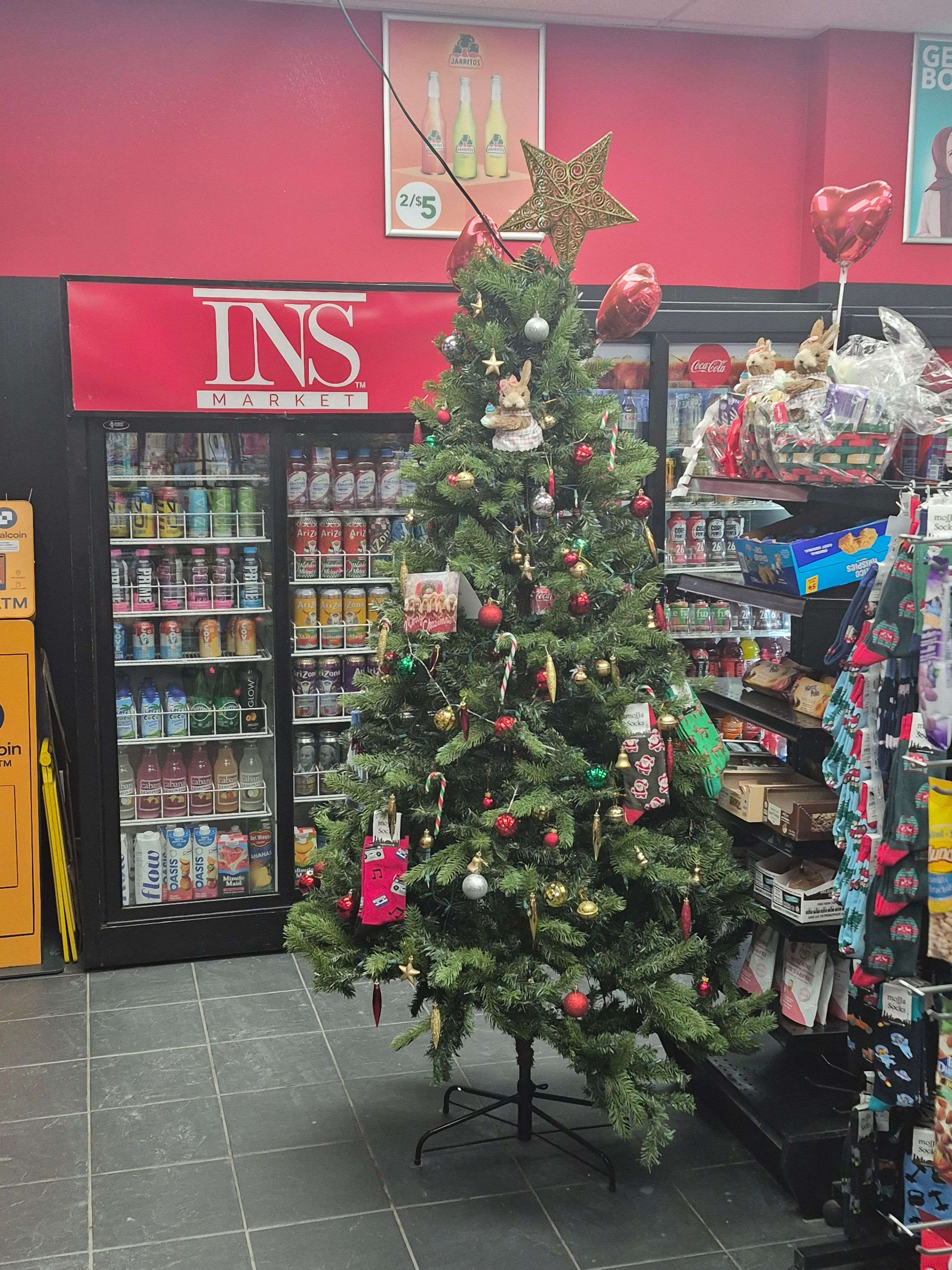 Toronto C01, ON M5V 2L8,148 Spadina AVE #3