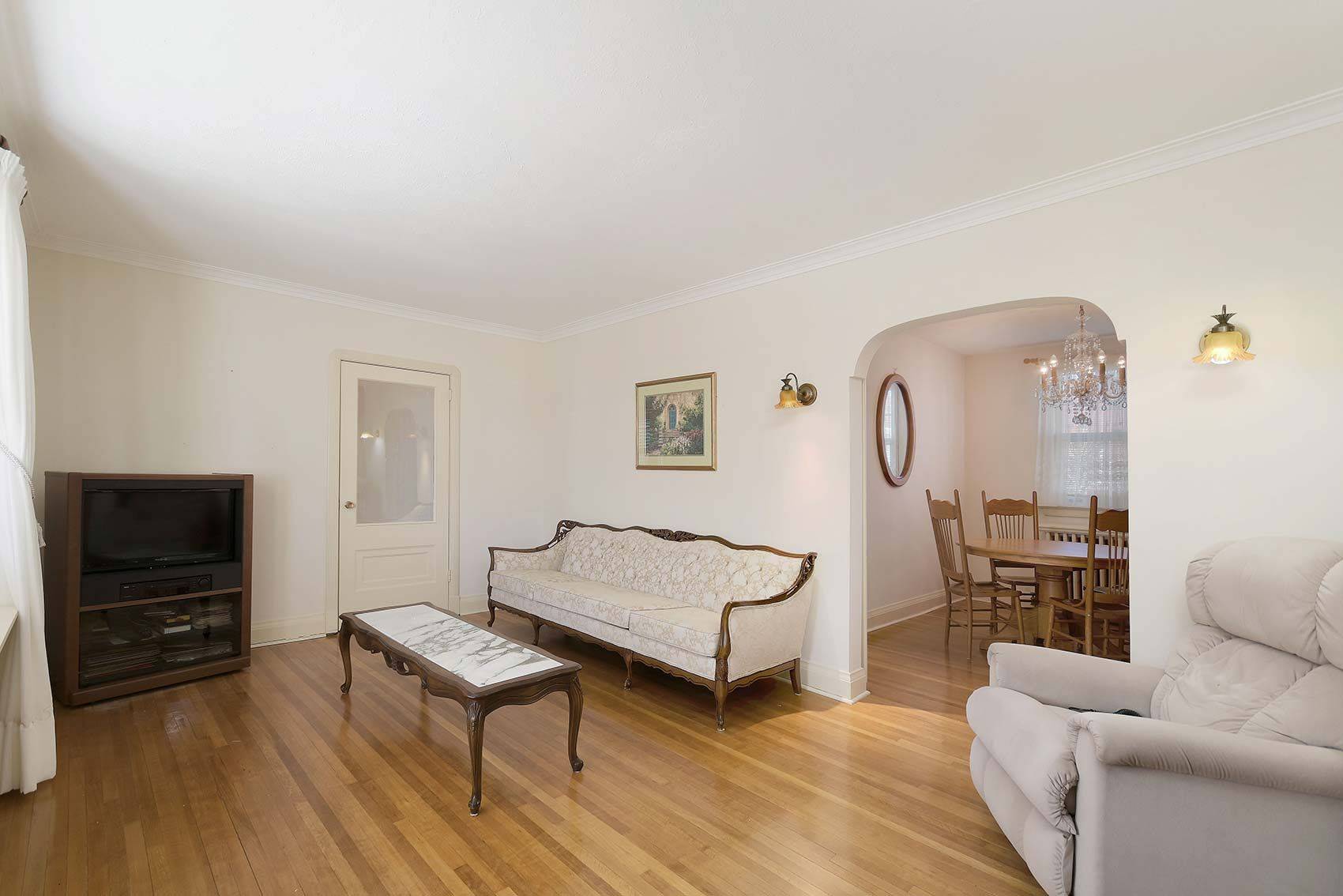 Toronto C03, ON M6C 3R3,540 Atlas AVE