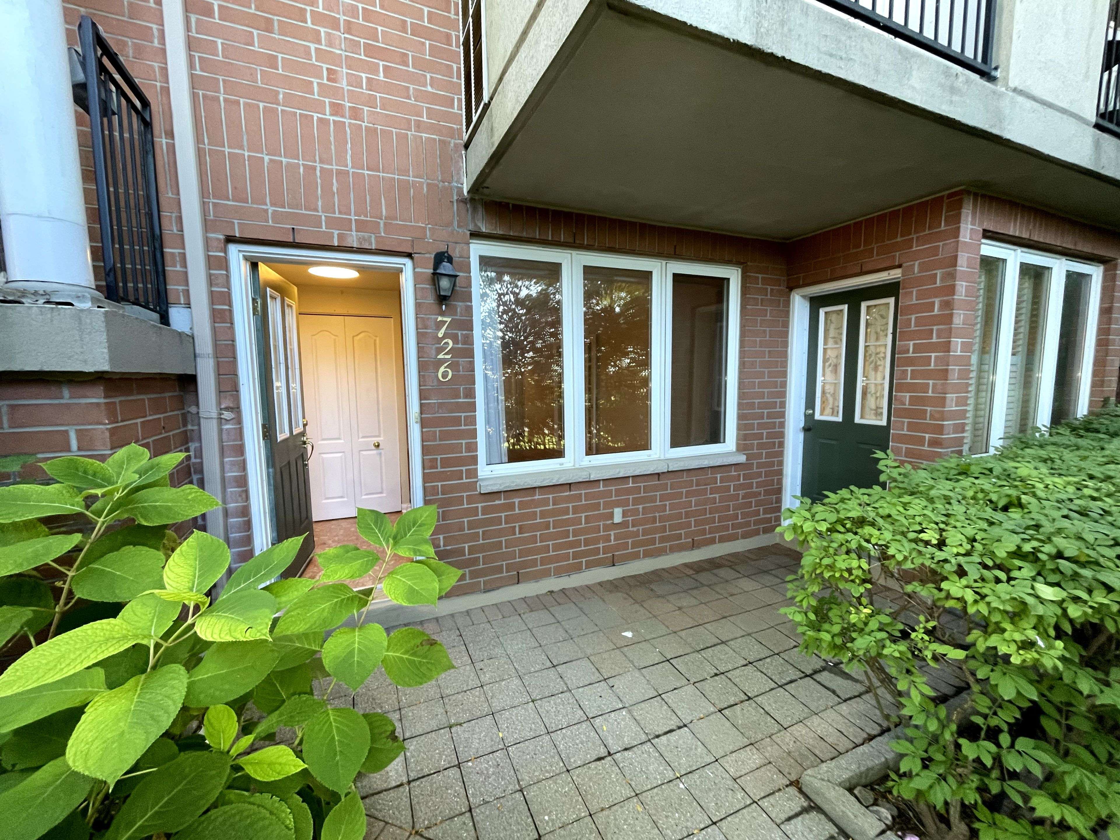 Toronto E05, ON M1V 5M2,1881 Mcnicoll AVE #726