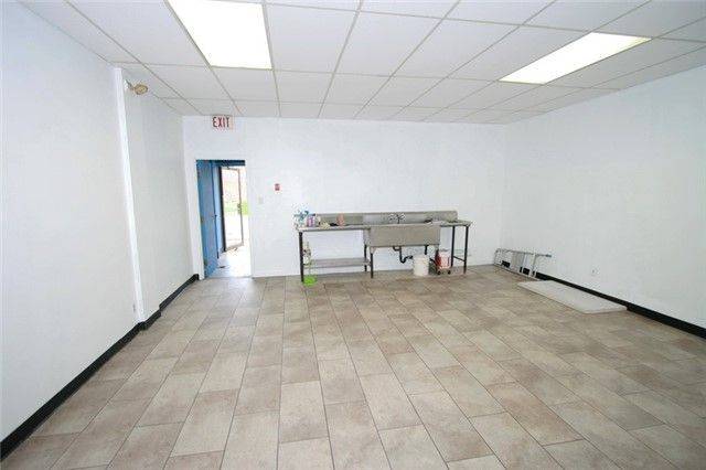 Toronto E07, ON M1S 1T9,4385 Sheppard AVE E #11