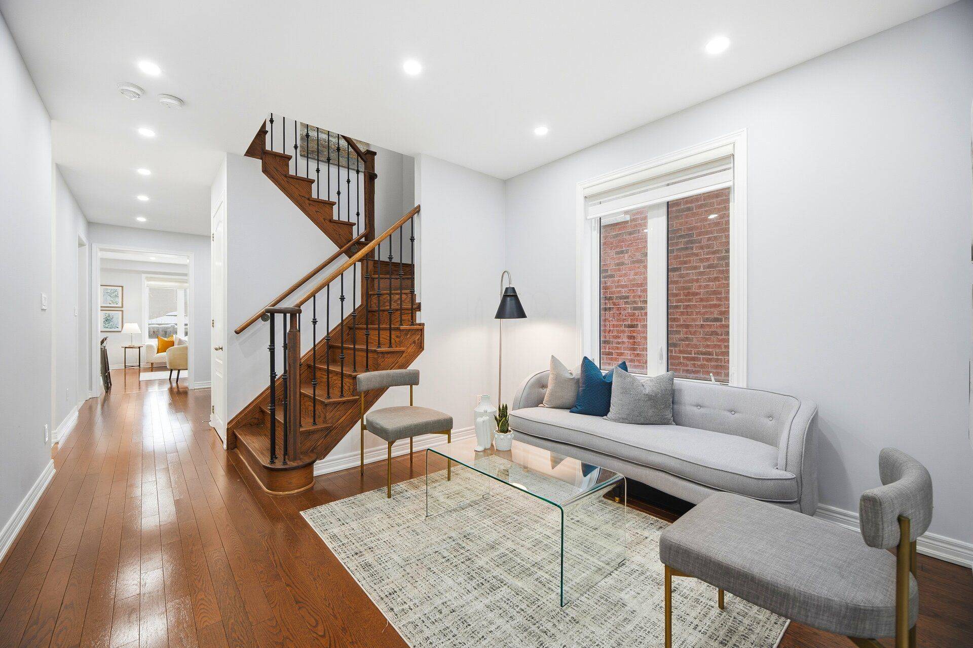 Oshawa, ON L1H 7K4,2415 Kentucky Derby WAY