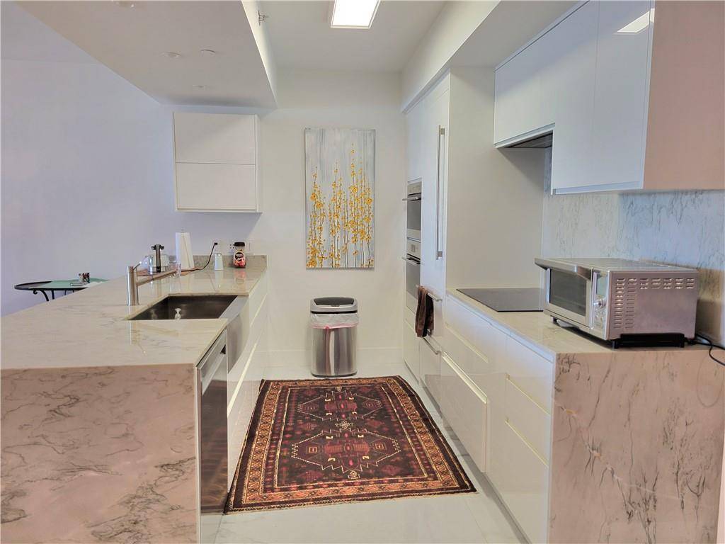 Hallandale Beach, FL 33009,1830 S Ocean Dr #5111