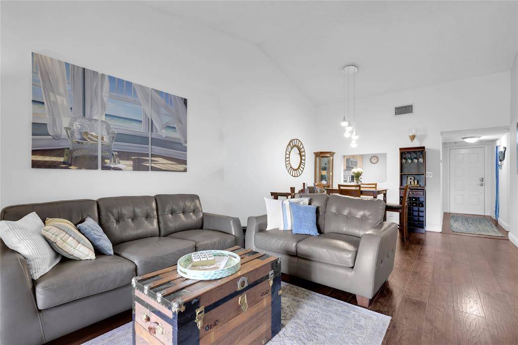 Coconut Creek, FL 33066,4415 Carambola Cir #2633