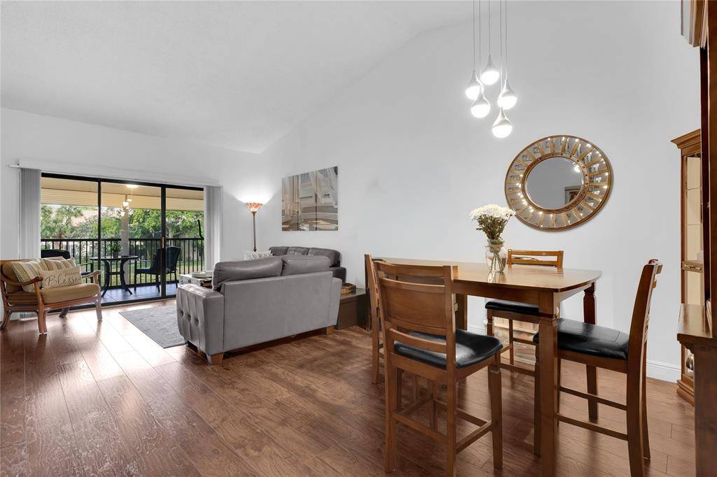 Coconut Creek, FL 33066,4415 Carambola Cir #2633