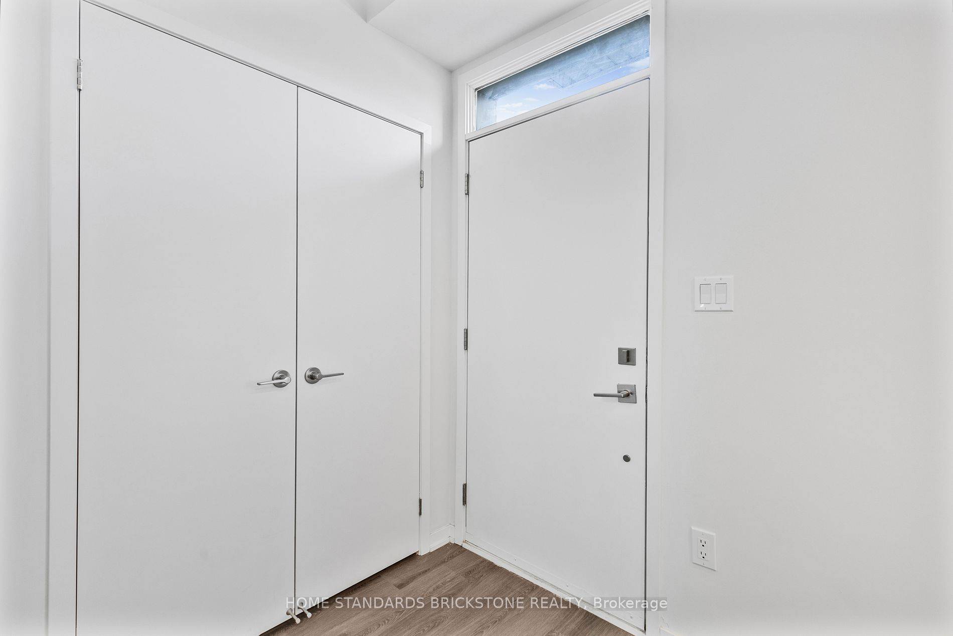 Vaughan, ON L4K 0N7,90 Honeycrisp CRES #366