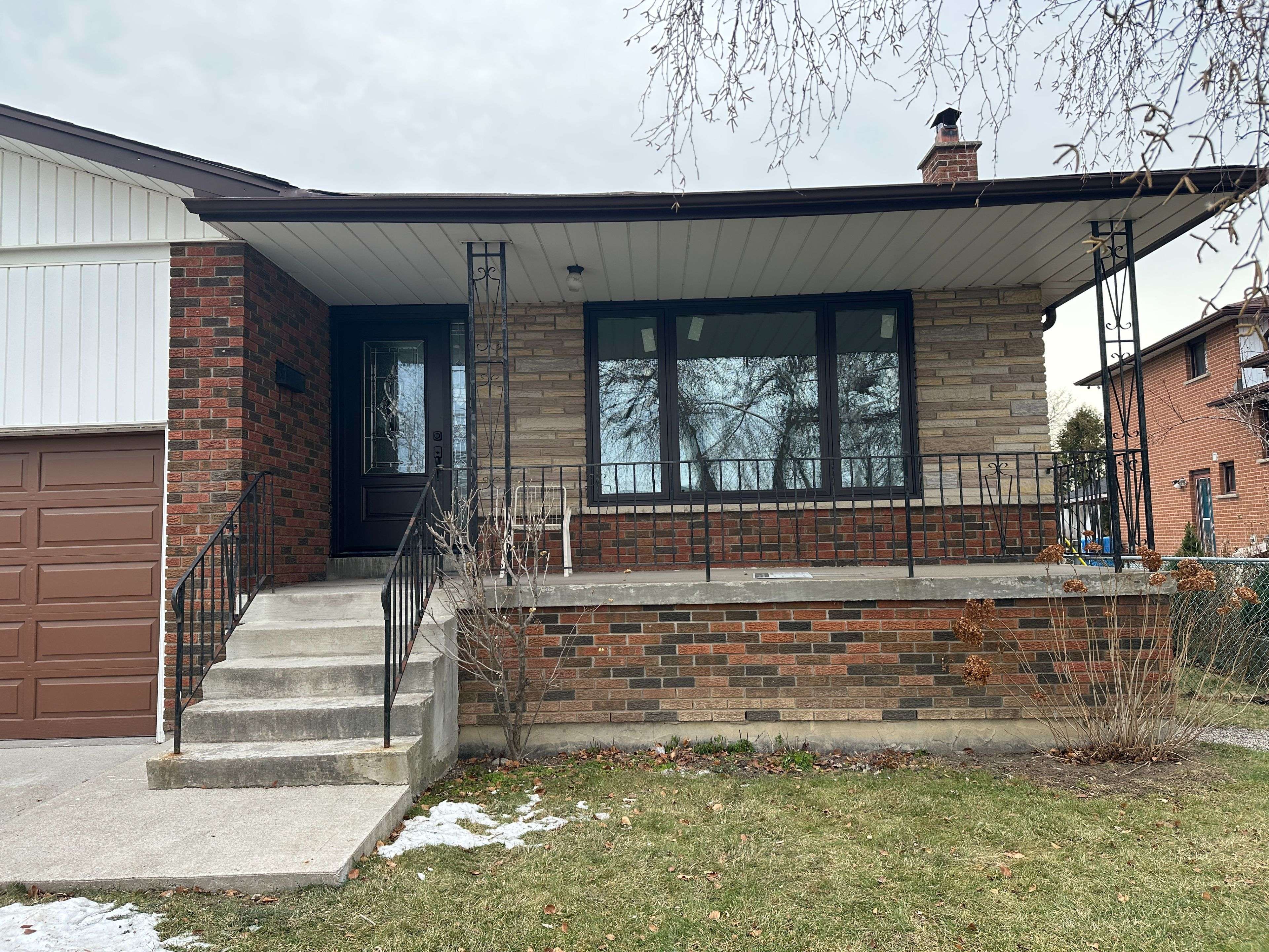 Mississauga, ON L4T 3S2,7490 Middleshire DR