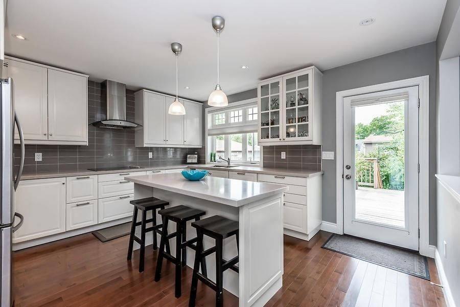 Oakville, ON L6L 4G5,541 Sandmere PL