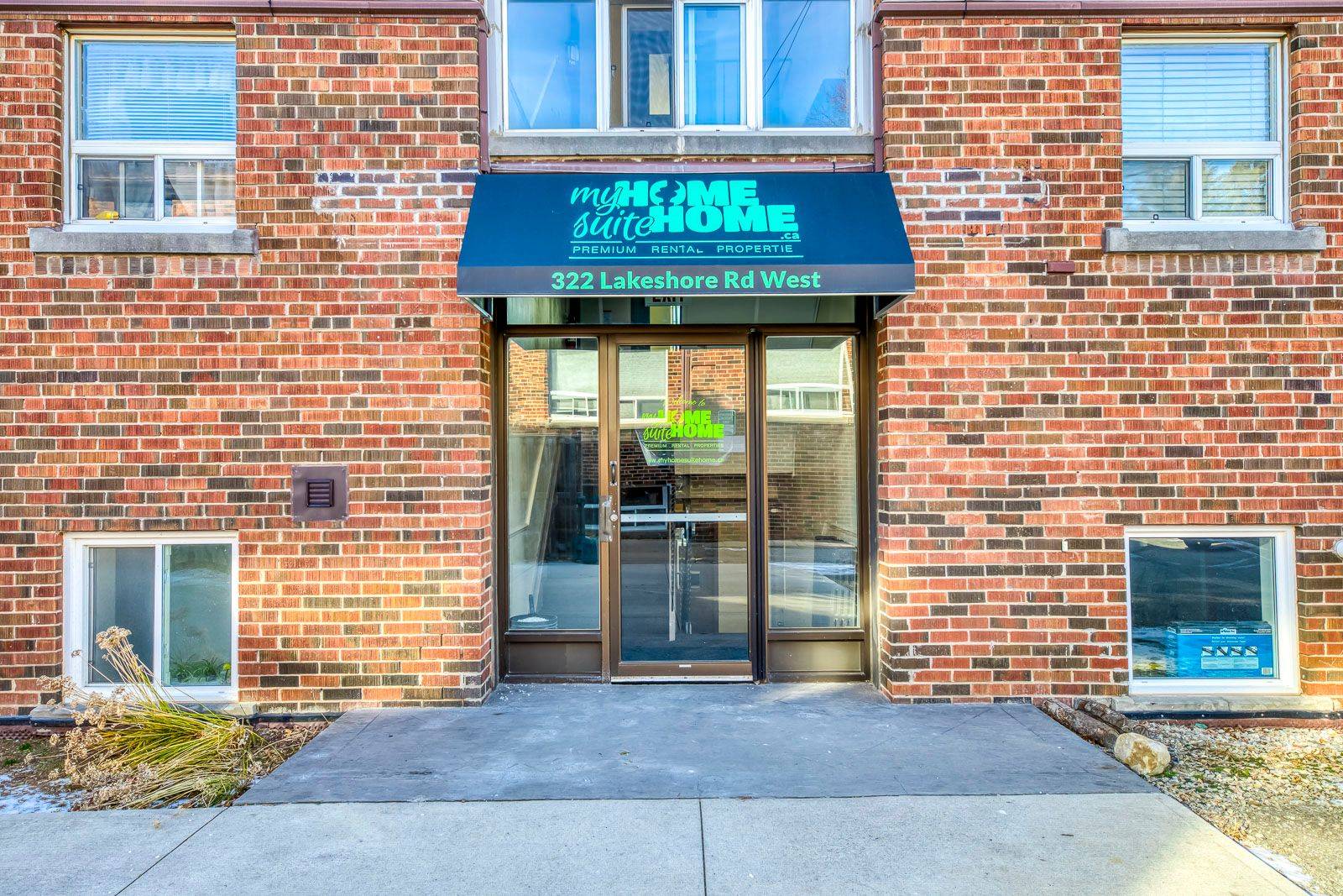 Mississauga, ON L5H 1G8,322 Lakeshore RD W