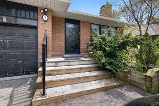 Toronto W07, ON M8X 1A1,3 Old Mill TER