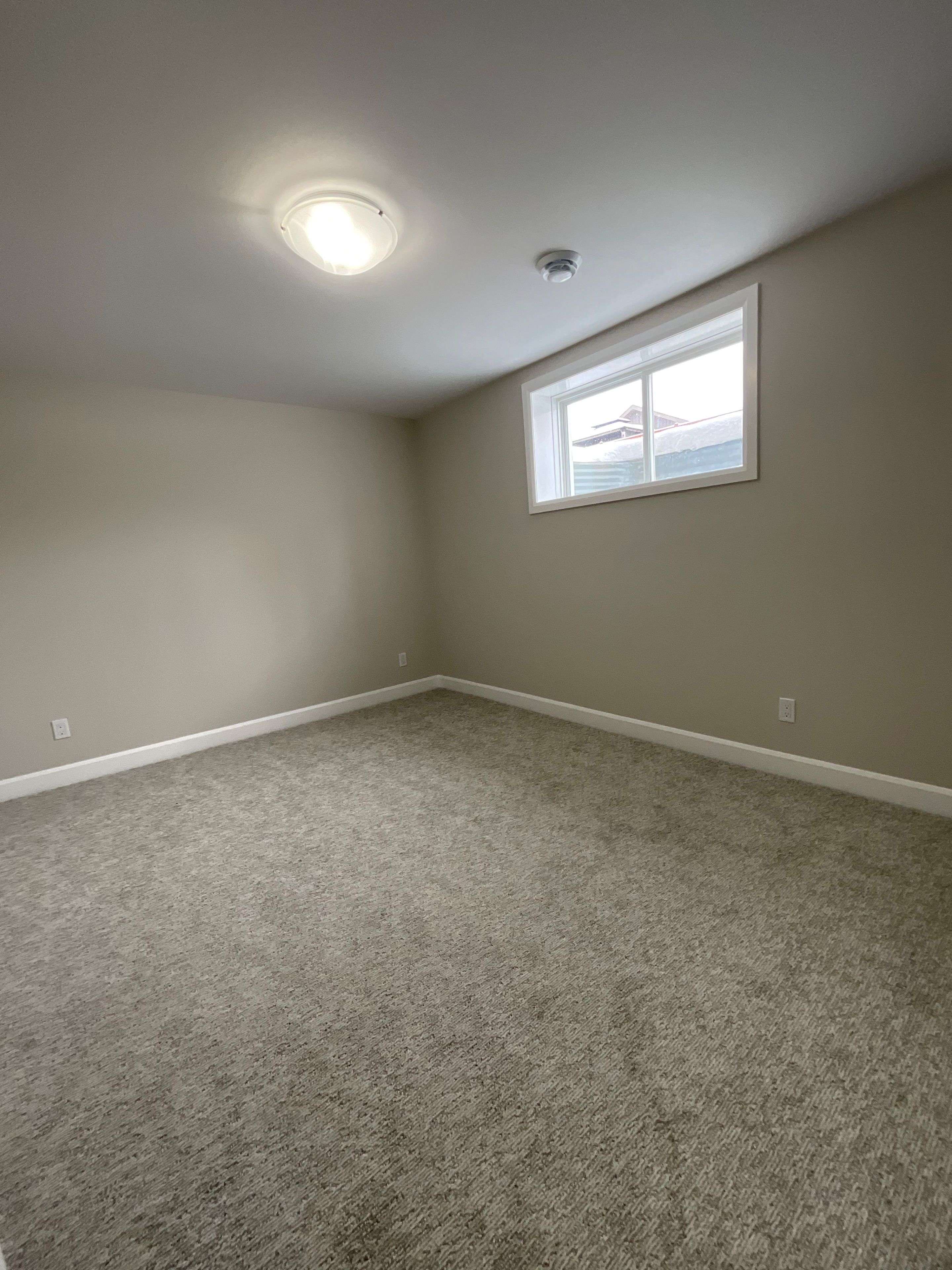 Belleville, ON K8P 0J4,120 HASTINGS PARK DR