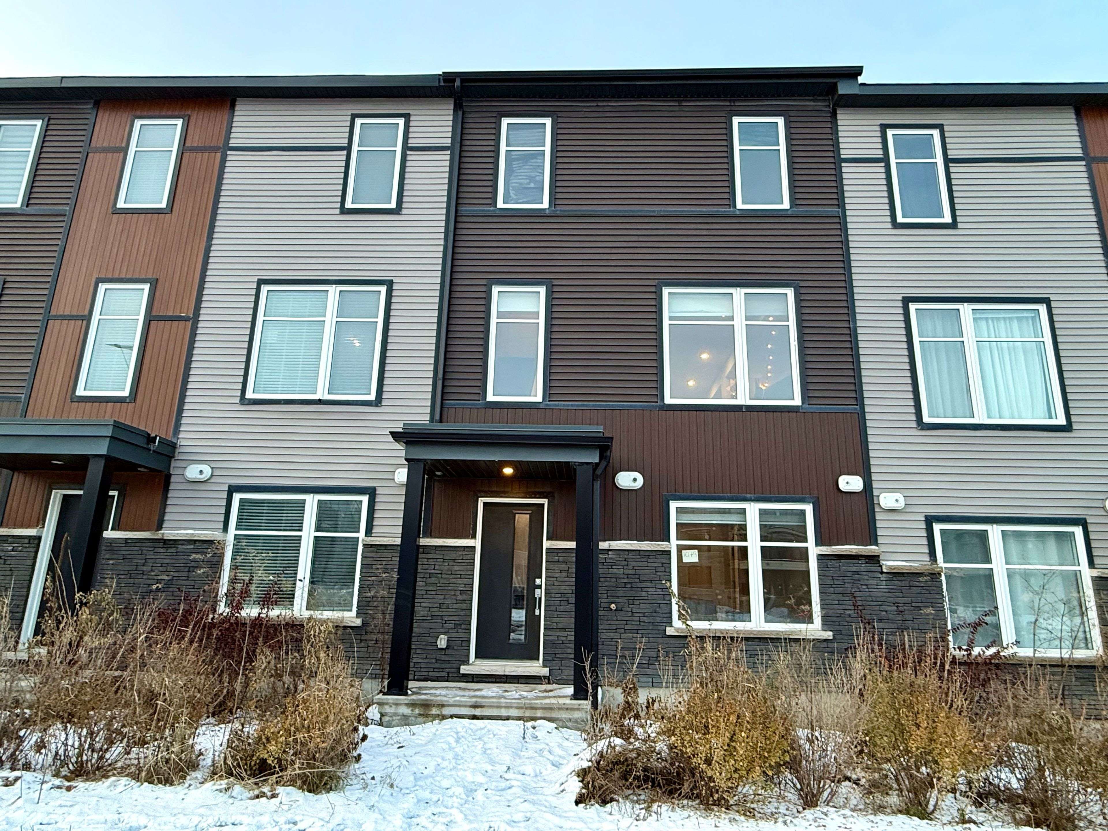 Kanata, ON K2T 0P6,1079 Speedvale CT